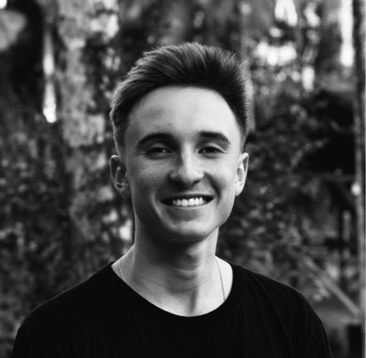 Jonathan Renkawiecki - Coordenador Comercial